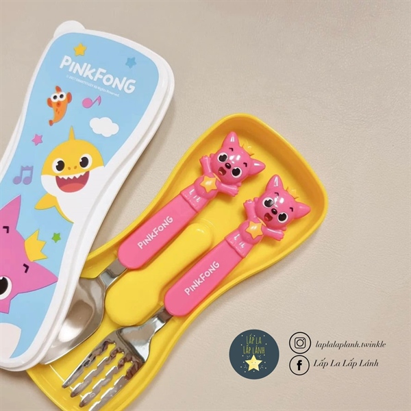 Pinkfong Set muỗng nĩa kèm hộp Pinkfong