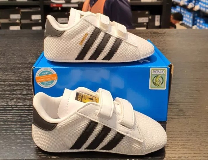 Adidas Trắng Tem Vàng S79916 size 120