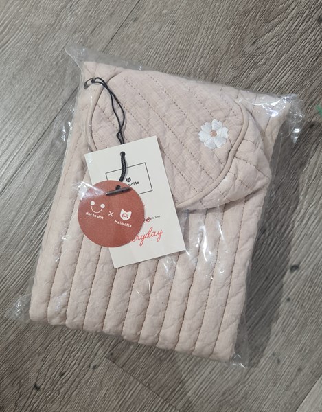 Malolotte Gối ôm hồng