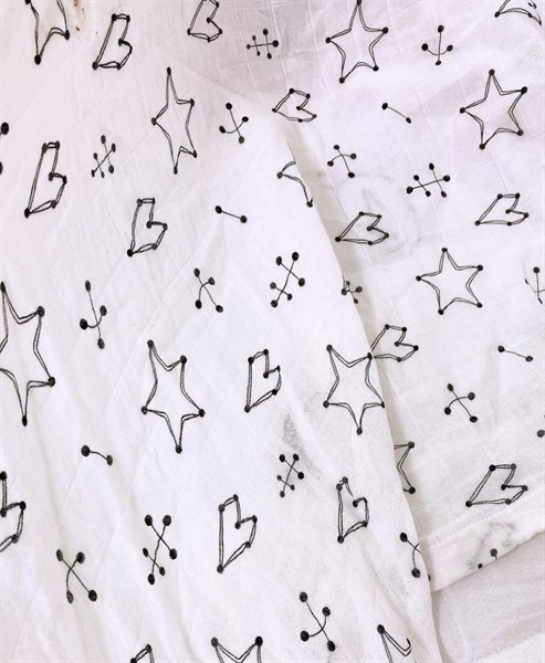 DonoDono Chăn sợi tre Tim sao