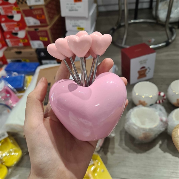 Owning Set 10 nĩa trái cây Tim hồng