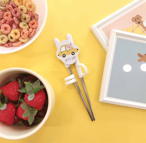 Dongyang Đũa tập gắp ô tô vàng