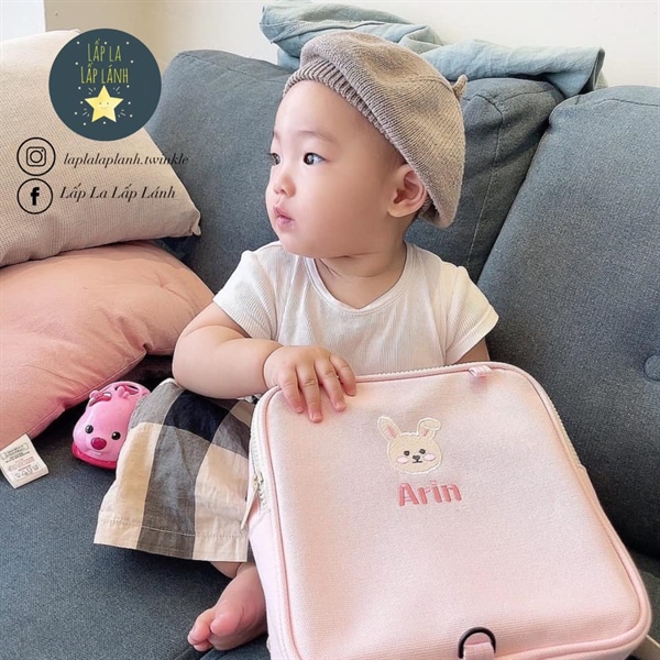 Bongbongmonster Balo size NHỎ thêu tên Hồng