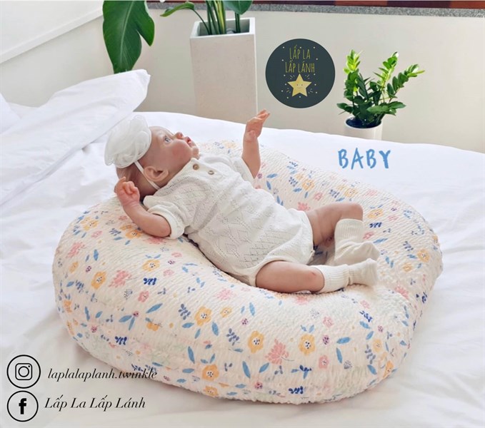 Rototobebe Vỏ gối chống trào Hoa vàng cotton xốp