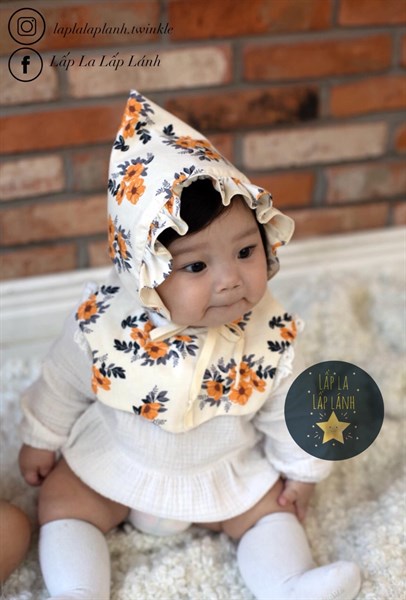 Yếm Vải Uidong Kem nhiều Hoa