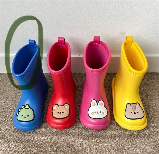 ECLL Ủng gấu vàng size 150