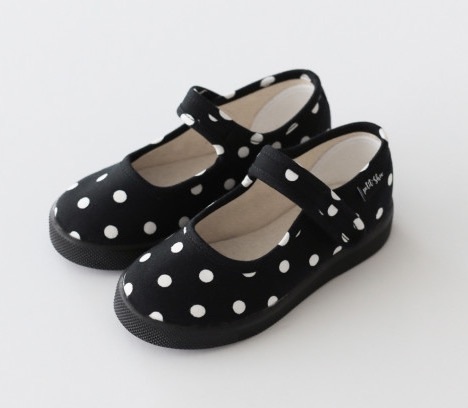 Petitshoes Giày chấm bi đen size 150