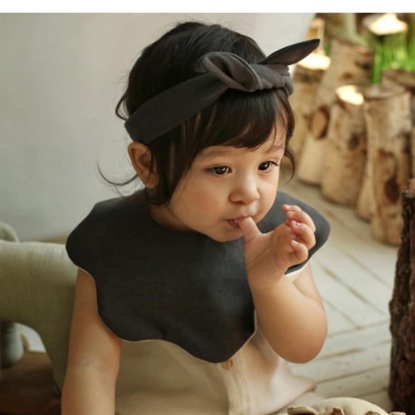 Yếm Vải Uidong Xám Trơn