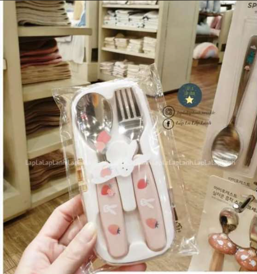 Modernhouse Set muỗng nĩaThỏ hồng kèm hộp trong suốt