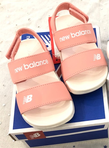 NewBalance Sandal Quai hồng size 160